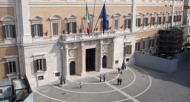 Elections législatives en Italie : Une coalition improbable