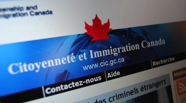 Immigration : Une nouvelle loi mettant en avant la déclaration d'intérêt