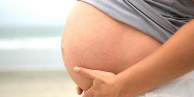 Une femme enrhumée pendant sa grossesse augmenterait le risque d’avoir un bébé asthmatique