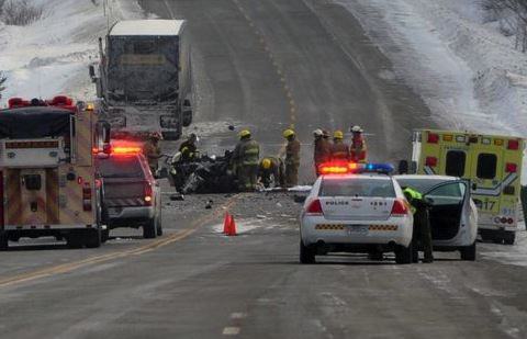 Une sexagénaire décède suite à une collision frontale survenue à Sainte-Anne-des-Monts