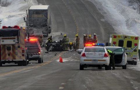 Une sexagénaire décède suite à une collision frontale survenue à Sainte-Anne-des-Monts