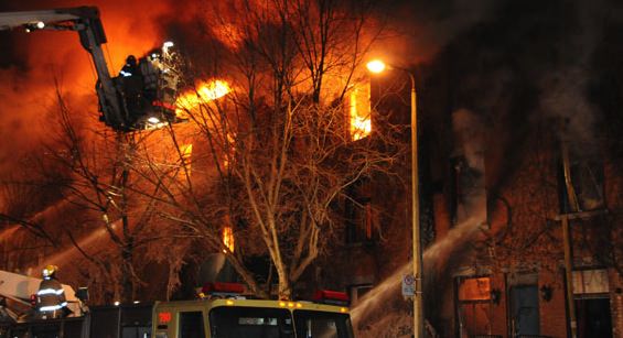 Montréal : Un incendie a complètement ravagé une cinquantaine de logements sociaux
