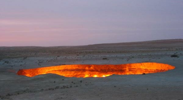 Porte de l'enfer Derweze en Turkménistan