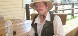 Un allemand survit dans le désert Australien grâce aux insectes