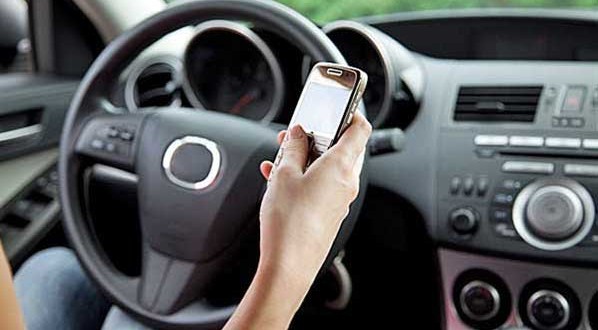 Cellulaire au volant : 770 constats d'infraction émis dans la province