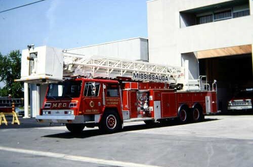 Important incendie dans une usine de pesticides à Mississauga : 4 personnes blessées