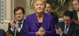 Le Parti Libéral en tête et Pauline Marois reste confiante en ce jour J