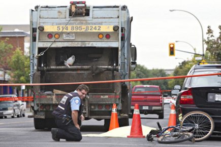 Trois-Rivières : Une femme décède après avoir été heurtée par un camion d’ordures