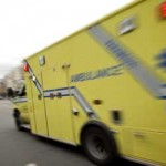 Accident grave à Québec : Un homme grièvement blessé suite à une collision entre une voiture et une grue