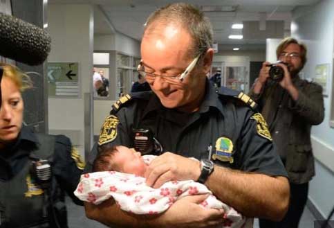 Enlèvement au Centre hospitalier régional de Trois-Rivières : Le bébé a retrouvé les bras de sa maman