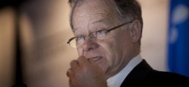 Raymond Bachand : Une révision du système de santé pour une réduction des dépenses