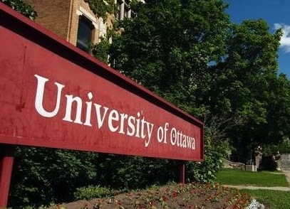 L'Université d'Ottawa suspend son équipe de Hockey pour l'an prochain
