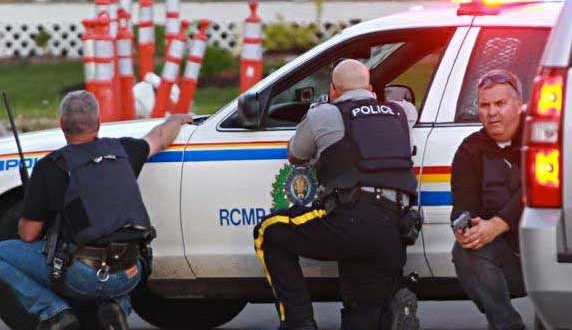 Attaque meurtrière à Moncton : Trois policiers décédés et deux autres blessés – Le tireur toujours en cavale