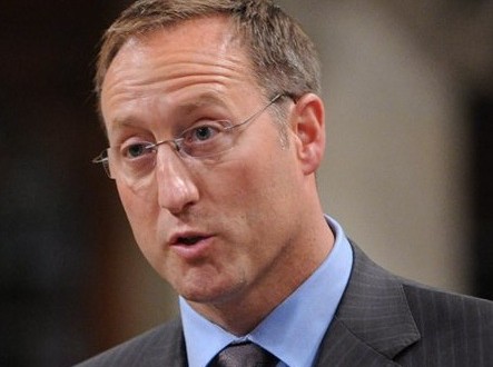 Loi sur les soins de fin de vie : Peter MacKay met en garde les médecins