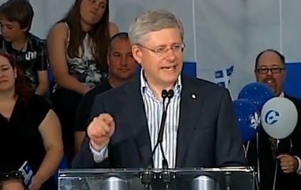 Un discours électoral pour Stephen Harper et fédérateur pour Philippe Couillard