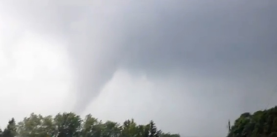 Une tornade enregistrée dans la ville de New Tecumseth en Ontario