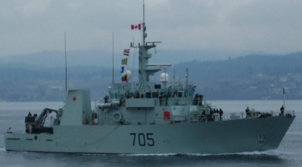 NCSM Whitehorse : Le navire de la marine royale rebrousse chemin à cause d’une inconduite