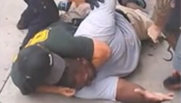 Un homme décède suite à une arrestation musclée à New-York : Le policier muté le temps de l'enquête