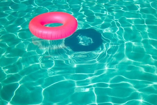 Varennes - Une vingtaine de personnes dont des enfants victimes de malaises dans une piscine Varennes : Une vingtaine de personnes dont des enfants victimes de malaises dans une piscine