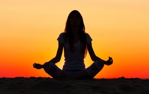 Yoga En sanskrit, le mot signifie l'état d'union