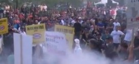 Manifestation à l'Hôtel de ville de Montréal : Quatre cadres du SPVM au centre d'une enquête disciplinaire