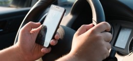 Téléphone cellulaire au volant : Quatre points d'inaptitude au lieu de trois