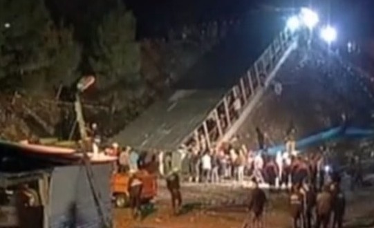 Turquie : Les opérations de secours continuent dans la mine de charbon où 18 hommes sont piégés