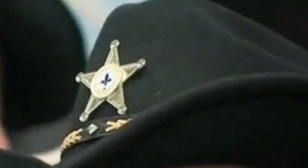 Les policiers de Châteauguay optent pour le chapeau de cowboy et l'étoile de shérif