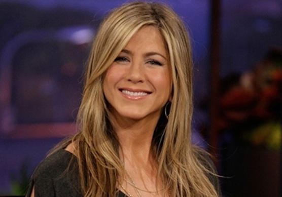 Jennifer Aniston a annoncé le décès de sa mère 1 Jennifer Aniston a annoncé le décès de sa mère