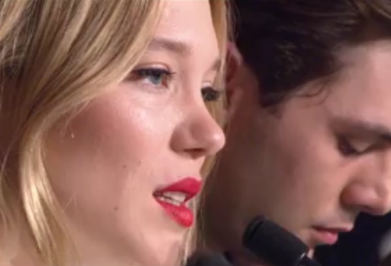 Léa Seydoux enflamme le web avec sa déclaration sur « l'école de la vie » 1 Léa Seydoux enflamme le web avec sa déclaration sur « l'école de la vie »