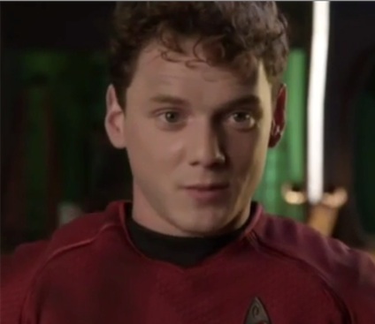 Anton Yelchin est mort écrasé par sa voiture 1 Anton Yelchin est mort écrasé par sa voiture