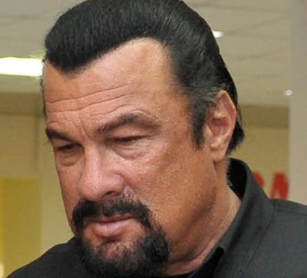 Abus sexuels : De nouvelles accusations portées contre Steven Seagal 1 Abus sexuels : De nouvelles accusations portées contre Steven Seagal