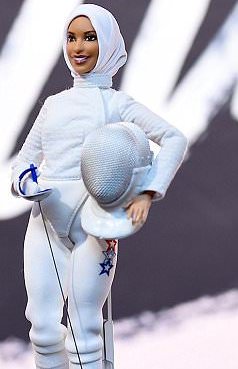 Barbie : Une poupée voilée en l'honneur de l'escrimeuse Ibtihaj Muhammad 1 Barbie : Une poupée voilée en l'honneur de l'escrimeuse Ibtihaj Muhammad