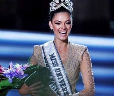 Miss Univers 2017 est Demi-Leigh Nel-Peters