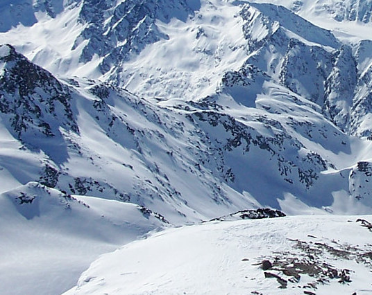 Des avalanches dans les Alpes Suisses font trois morts 1 Des avalanches dans les Alpes Suisses font trois morts