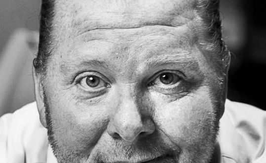 Mario Batali accusé d'inconduite sexuelle : Il se retire