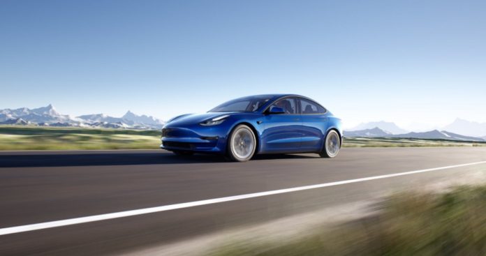Tesla rappelle plusieurs modèles pour un problème de caméra de recul Tesla rappelle plusieurs modèles pour un problème de caméra de recul