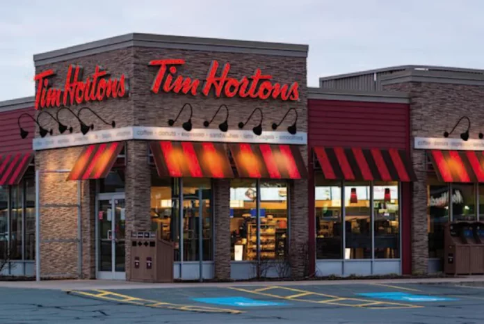 Tim Hortons investit 400 millions de dollars pour moderniser et étendre son réseau Tim Hortons investit 400 millions de dollars pour moderniser et étendre son réseau
