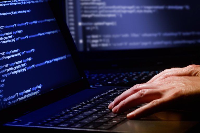 Cybercriminalité : vaste opération internationale contre des logiciels malveillants majeurs