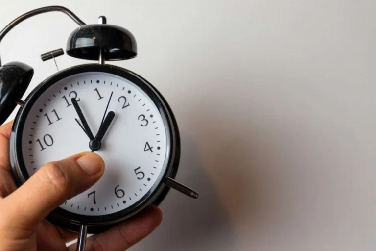 Le Maroc met fin au GMT+1 permanent et rétablit l'heure légale dès septembre