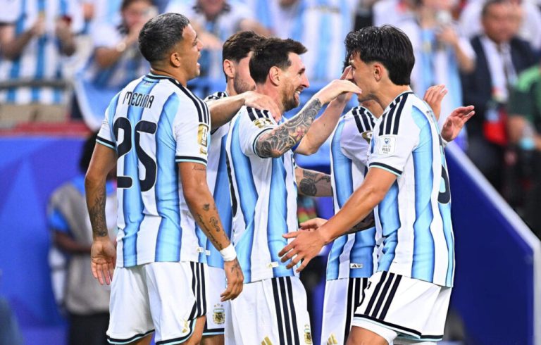 Mondial 2026 : Messi signe un triplé et offre un départ idéal à l’Argentine