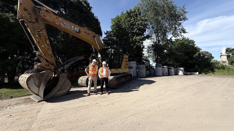 Québec investit 1,7 million de dollars pour transformer un ancien site en parc riverain