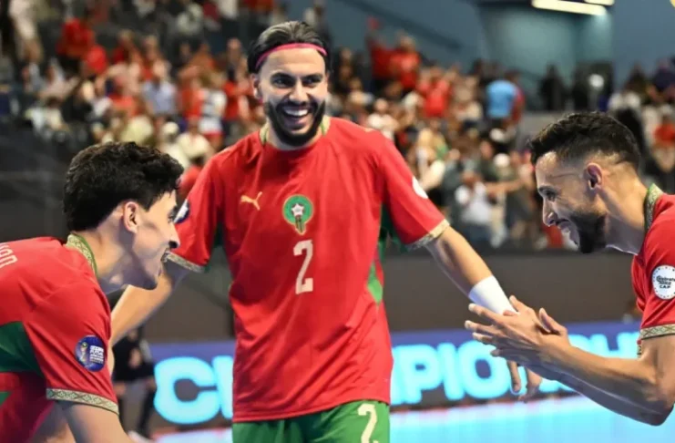 Le Maroc frappe fort face à l’Algérie en futsal